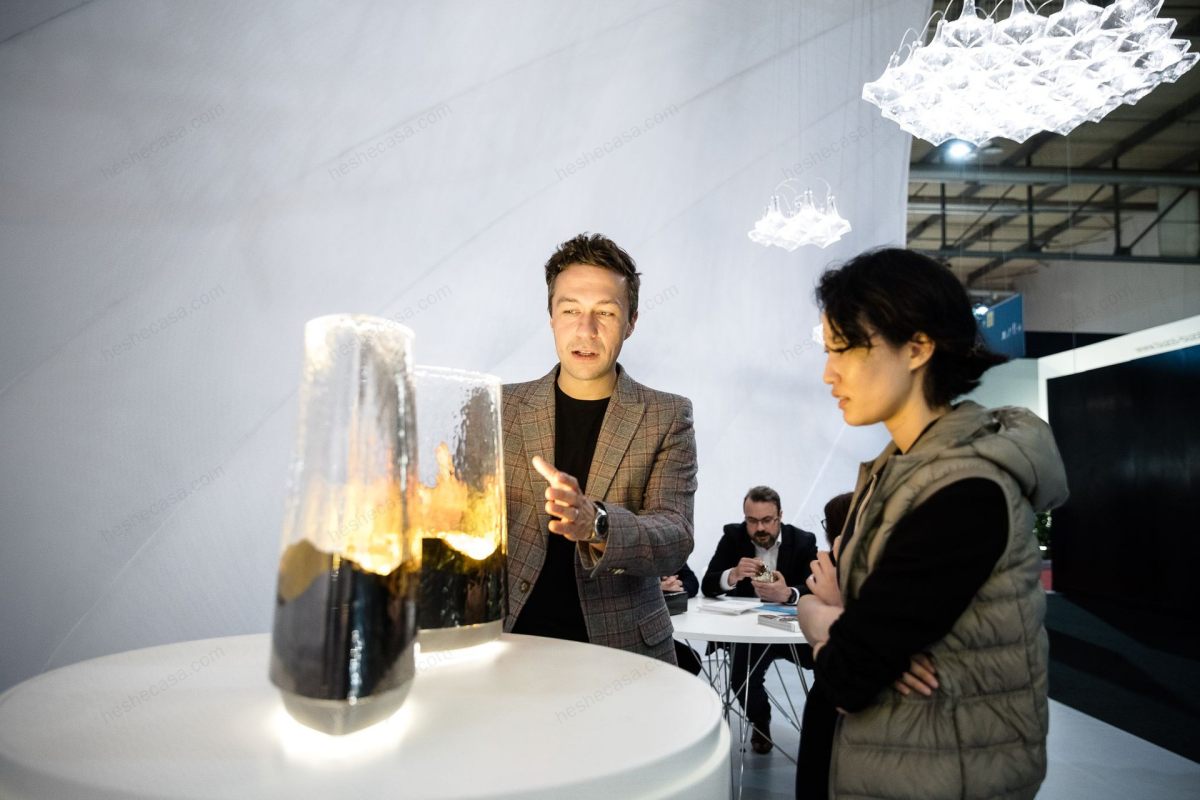 Flux-Table-Lamp台灯