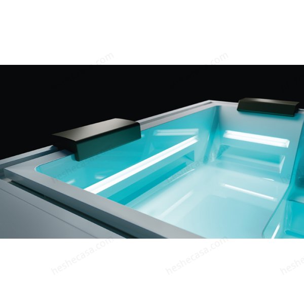 minipiscina-idromassaggio-di-design-treesse-mod-phantom按摩浴缸