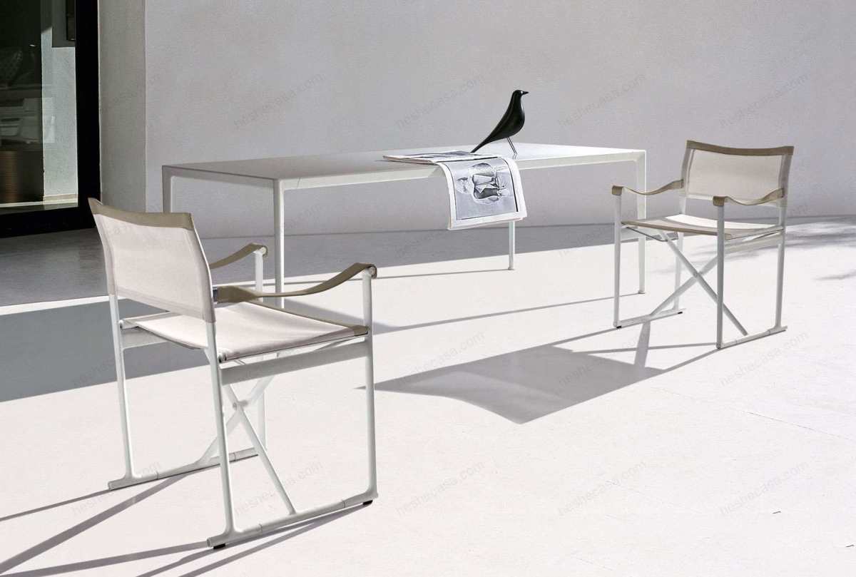 Mirto outdoor tables1 户外桌子