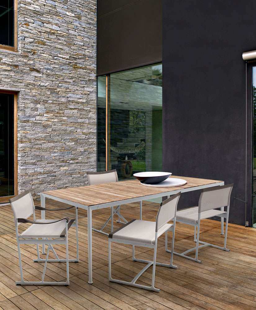 Mirto outdoor tables1 户外桌子