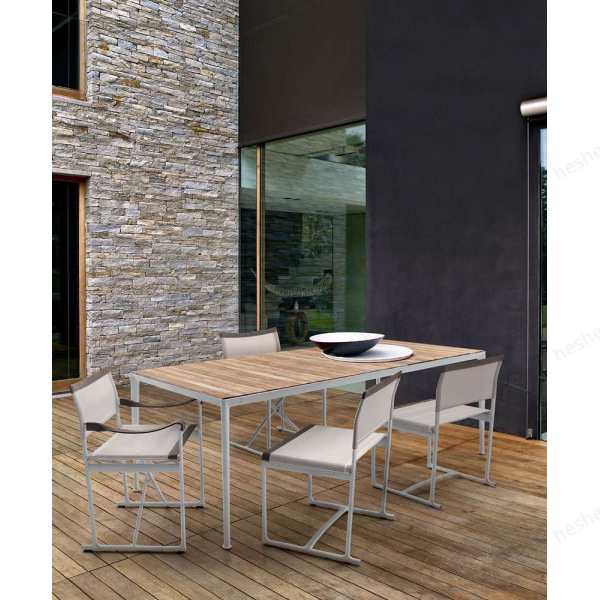 Mirto outdoor tables1 户外桌子