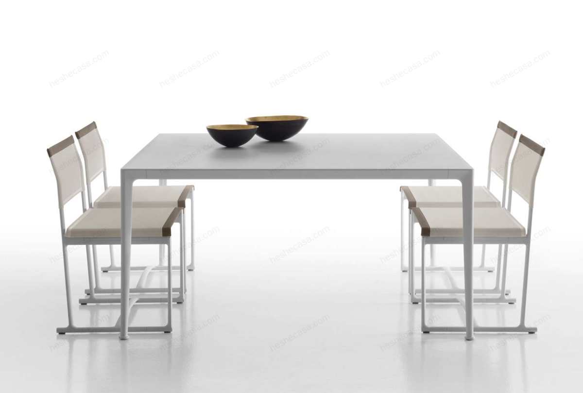 Mirto outdoor tables1 户外桌子