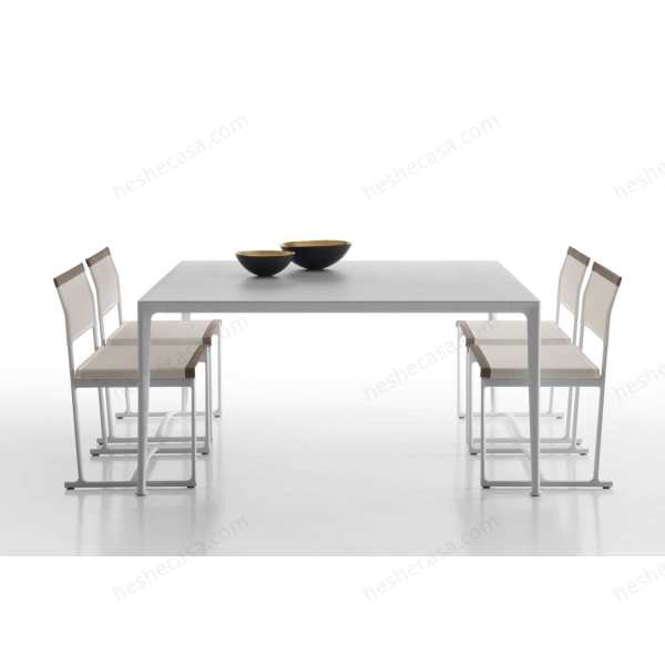Mirto outdoor tables1 户外桌子