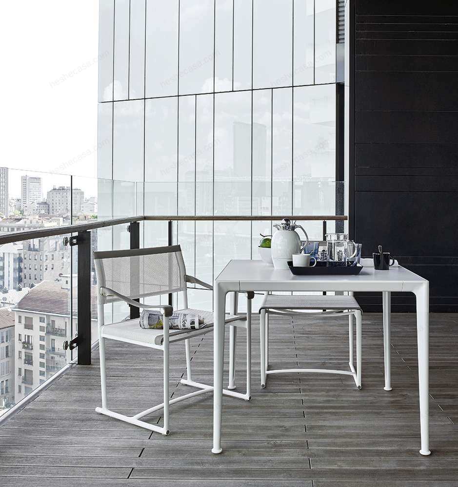 Mirto outdoor tables1 户外桌子