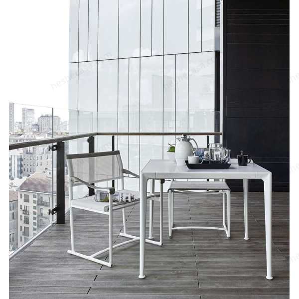 Mirto outdoor tables1 户外桌子