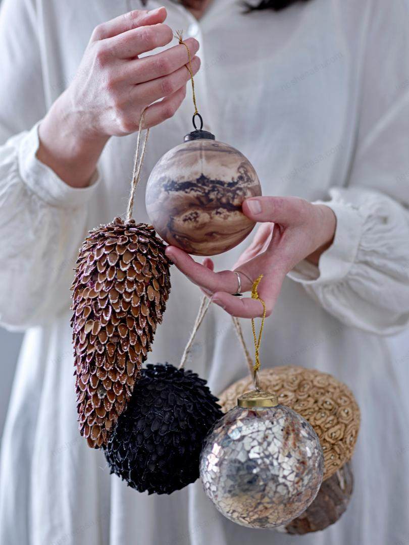 Pavana Ornament, Black, Pinecone摆件