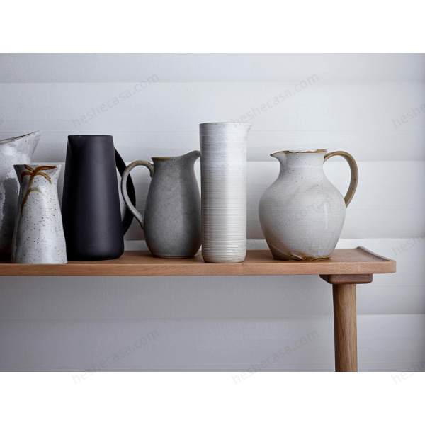 Edit Jug, Black, Stoneware 水杯