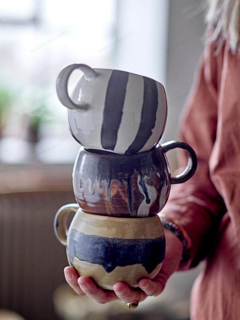 Serina Mug, Black, Stoneware 水杯