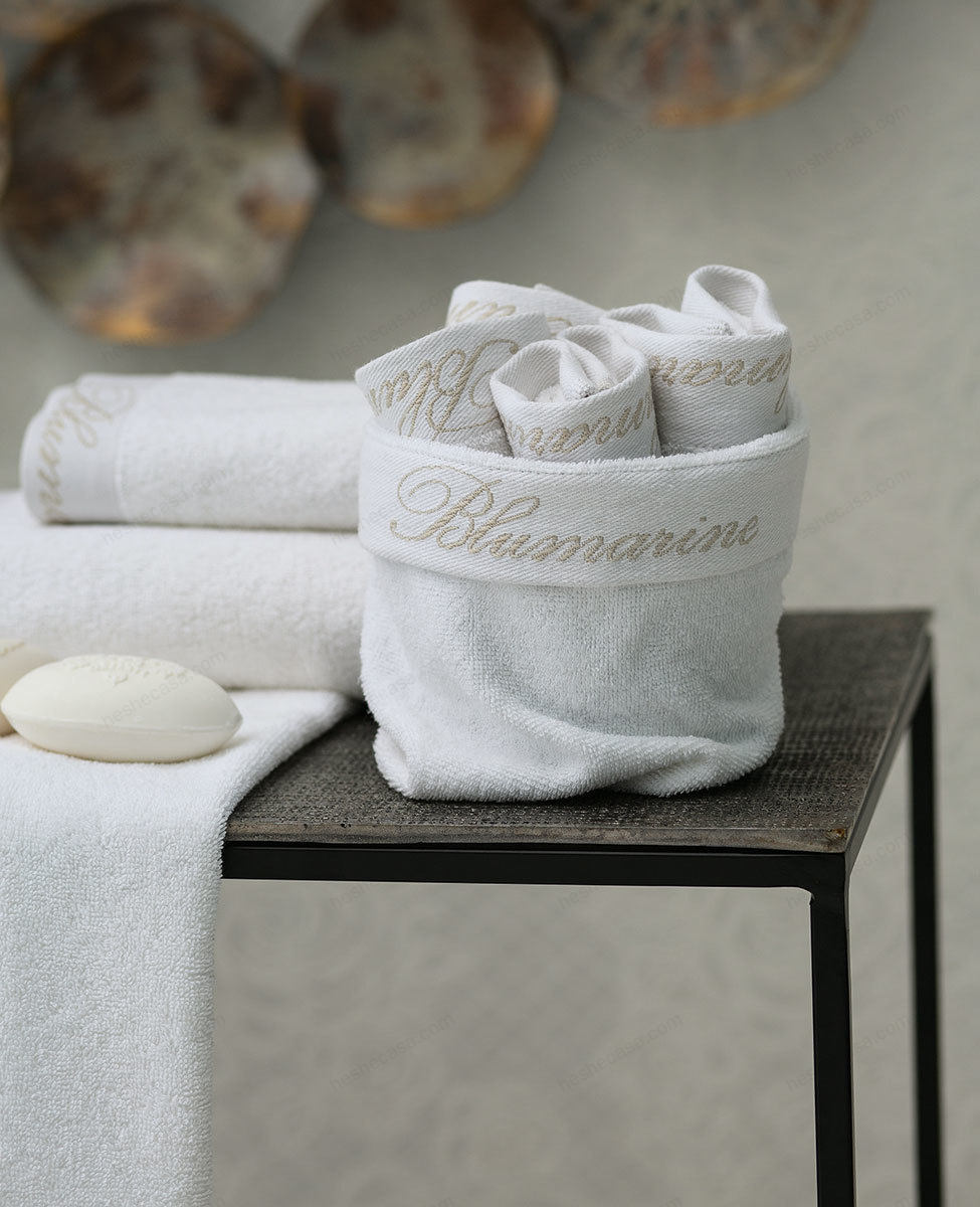 Basket Spa With Set Of 4 Washcloths 毛巾/浴巾