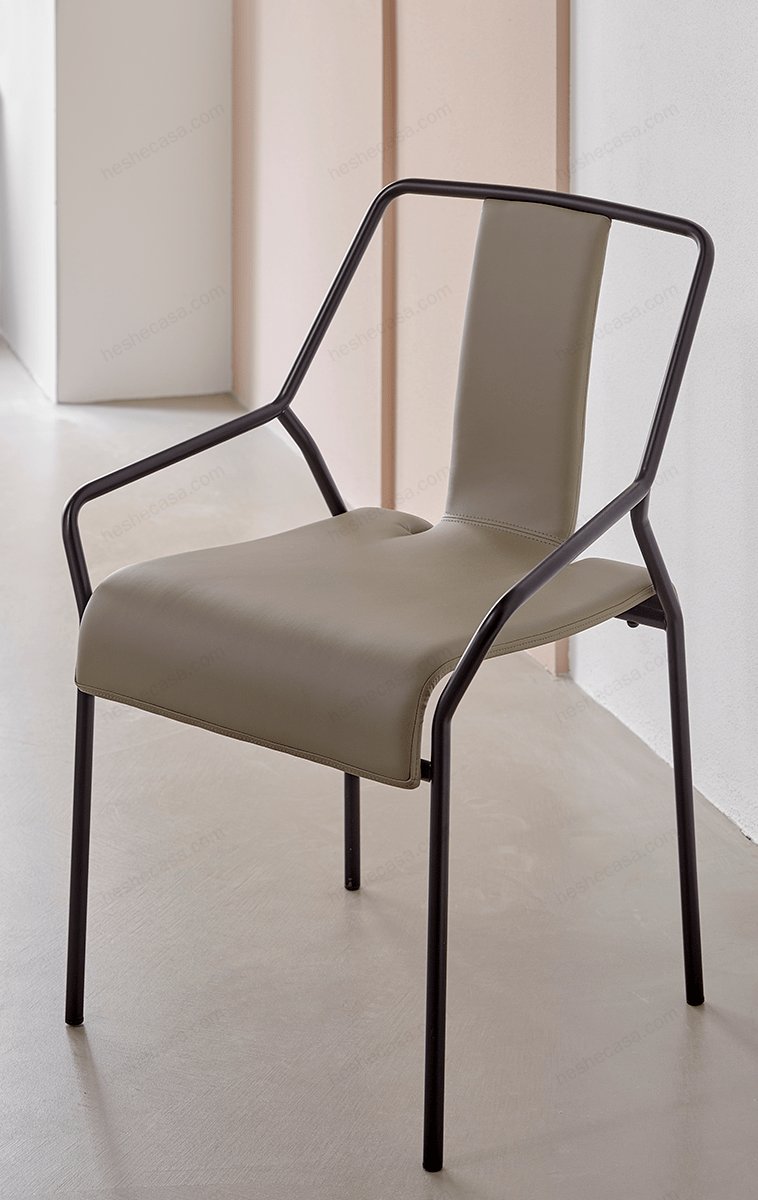Dao Chair, Synthetic Leather单椅