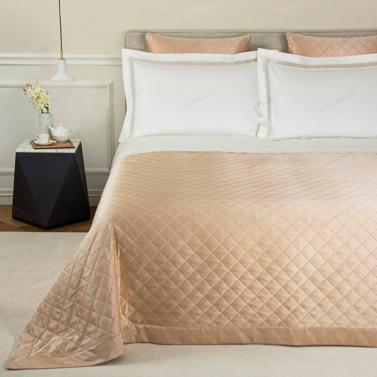 Luxury Lozenge Bedspread 床罩