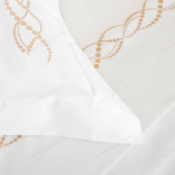 Pearls Embroidered Sham 靠垫套