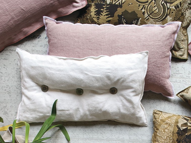 Rectangular Cushion 枕头
