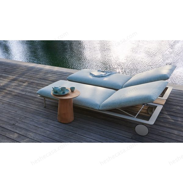 Senja Lounger 户外躺椅