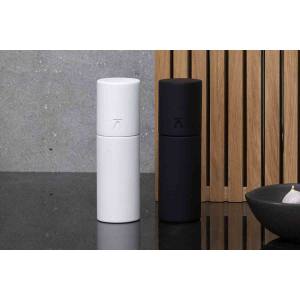 Duo Salt And Pepper Grinder 调味罐