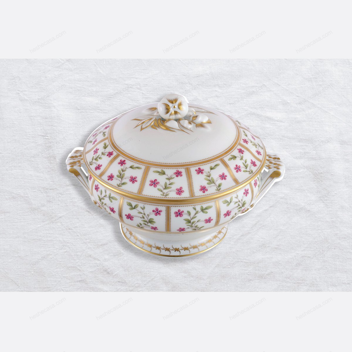 Roseraie Soup Tureen 74.5 Oz 碗