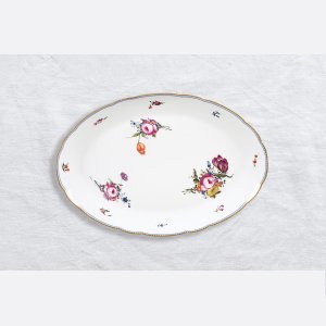 A La Reine Oval Platter 15 盘子