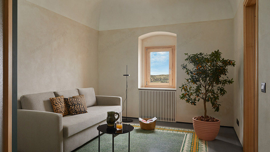 意大利一欧元房子装修前后对比效果图 从乡下民房到现代家居的转变 第4张