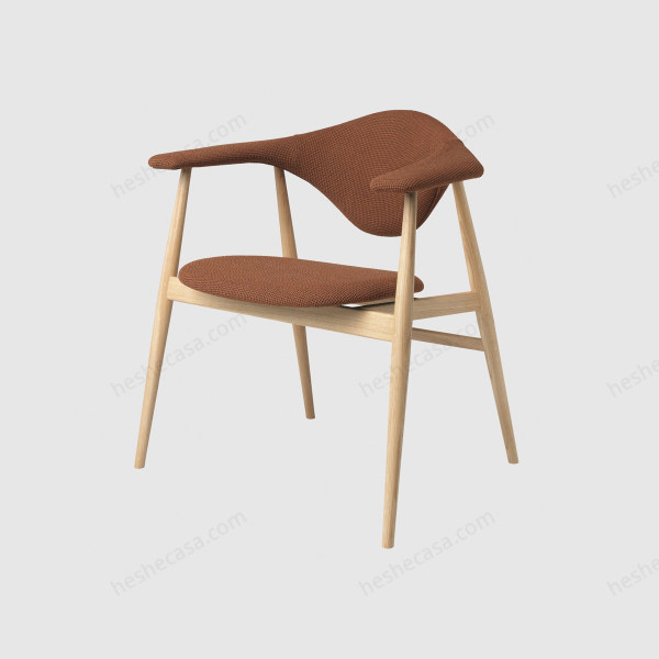 Masculo-Upholstered-Wood Base单椅