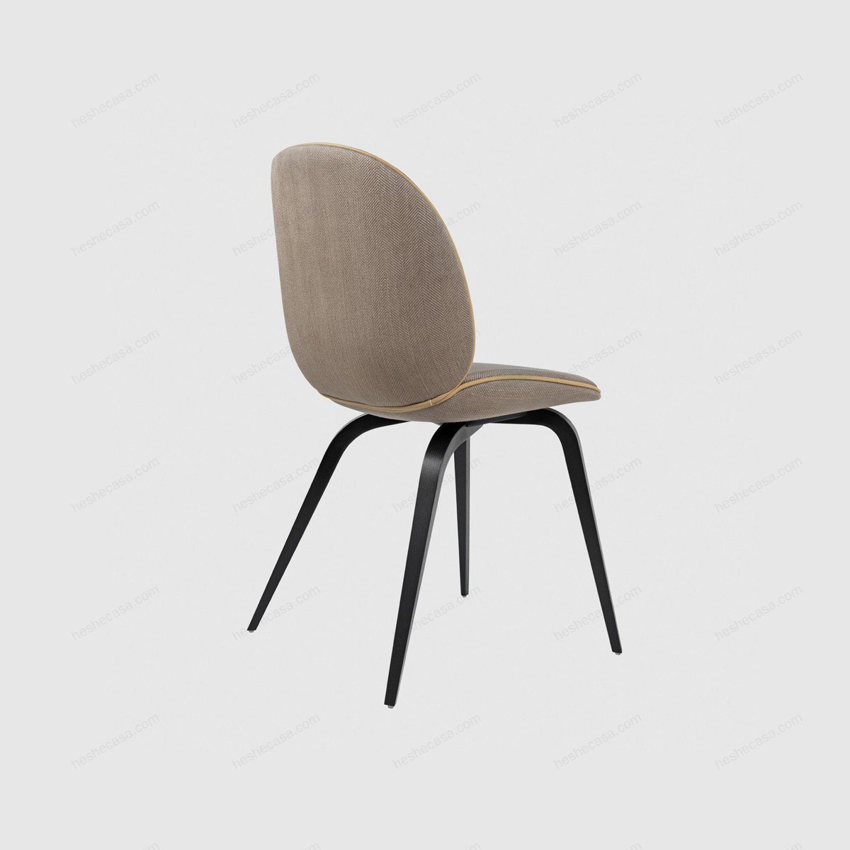 Beetle-Upholstered, Wood Base单椅