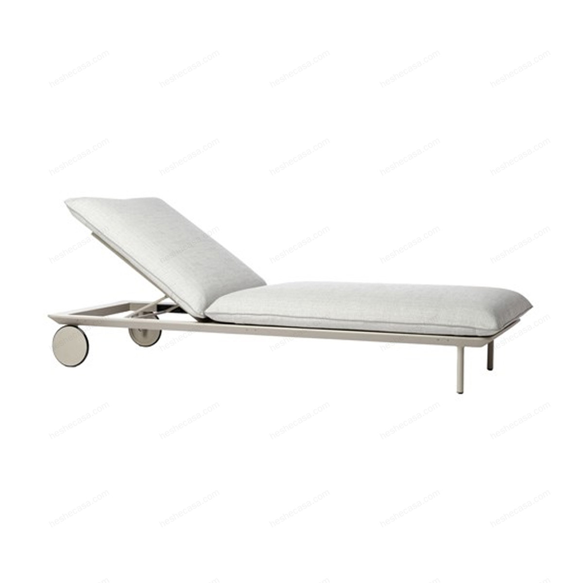 Senja Lounger 户外躺椅