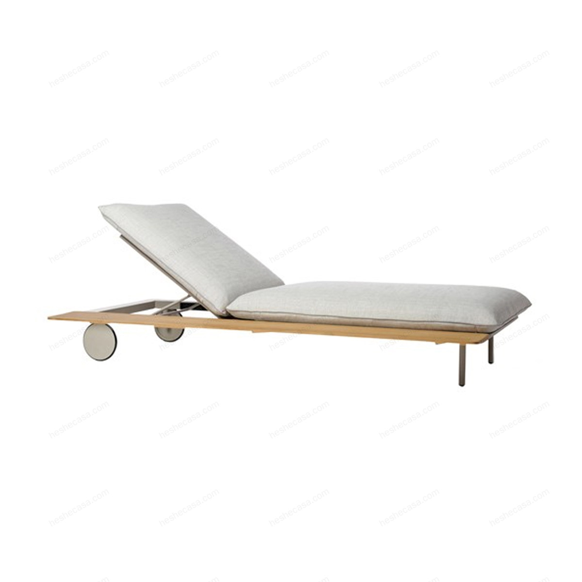 Senja Lounger 户外躺椅