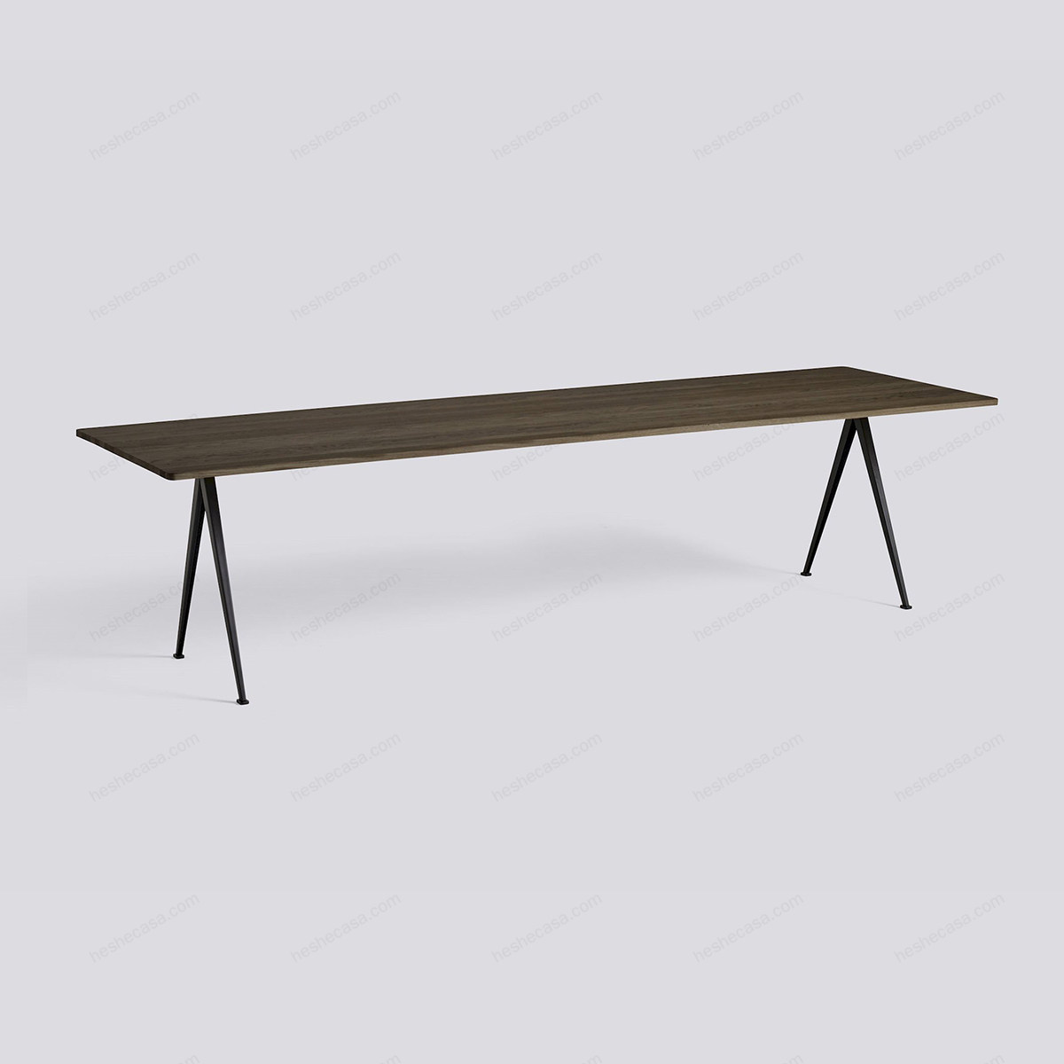Pyramid Table 02餐桌