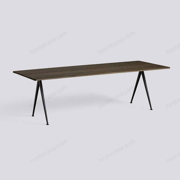 Pyramid Table 02餐桌