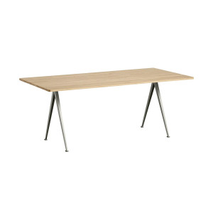 Pyramid Table 02餐桌