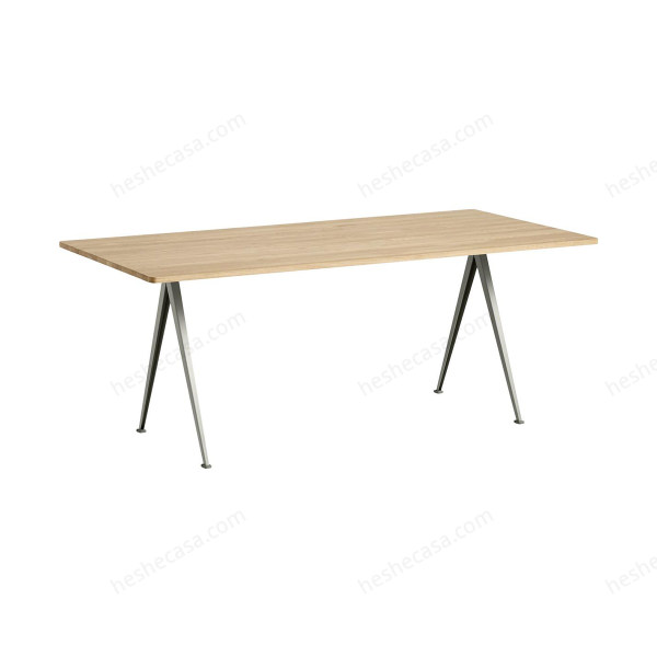 Pyramid Table 02餐桌
